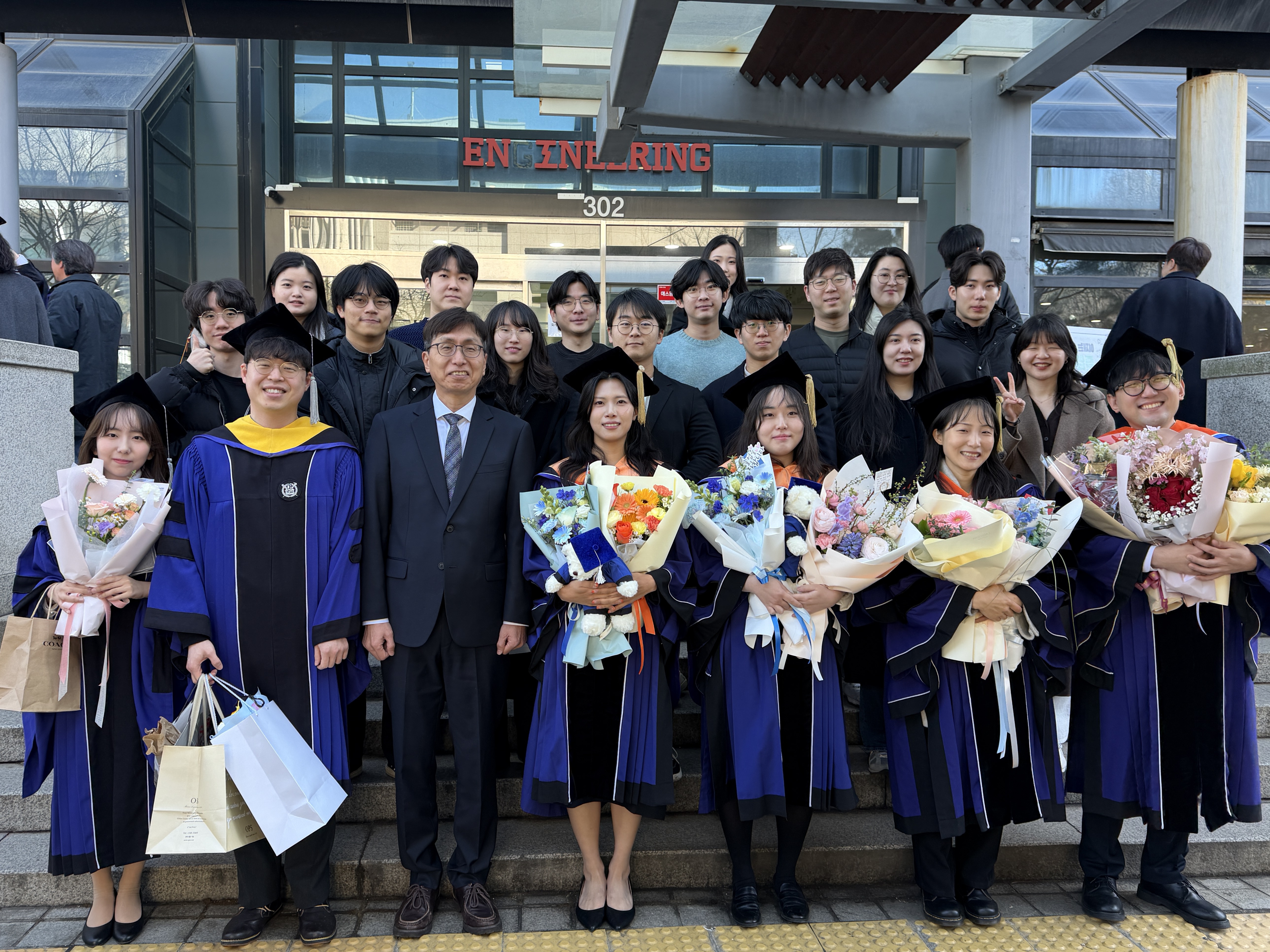 2602졸업_전체.jpg